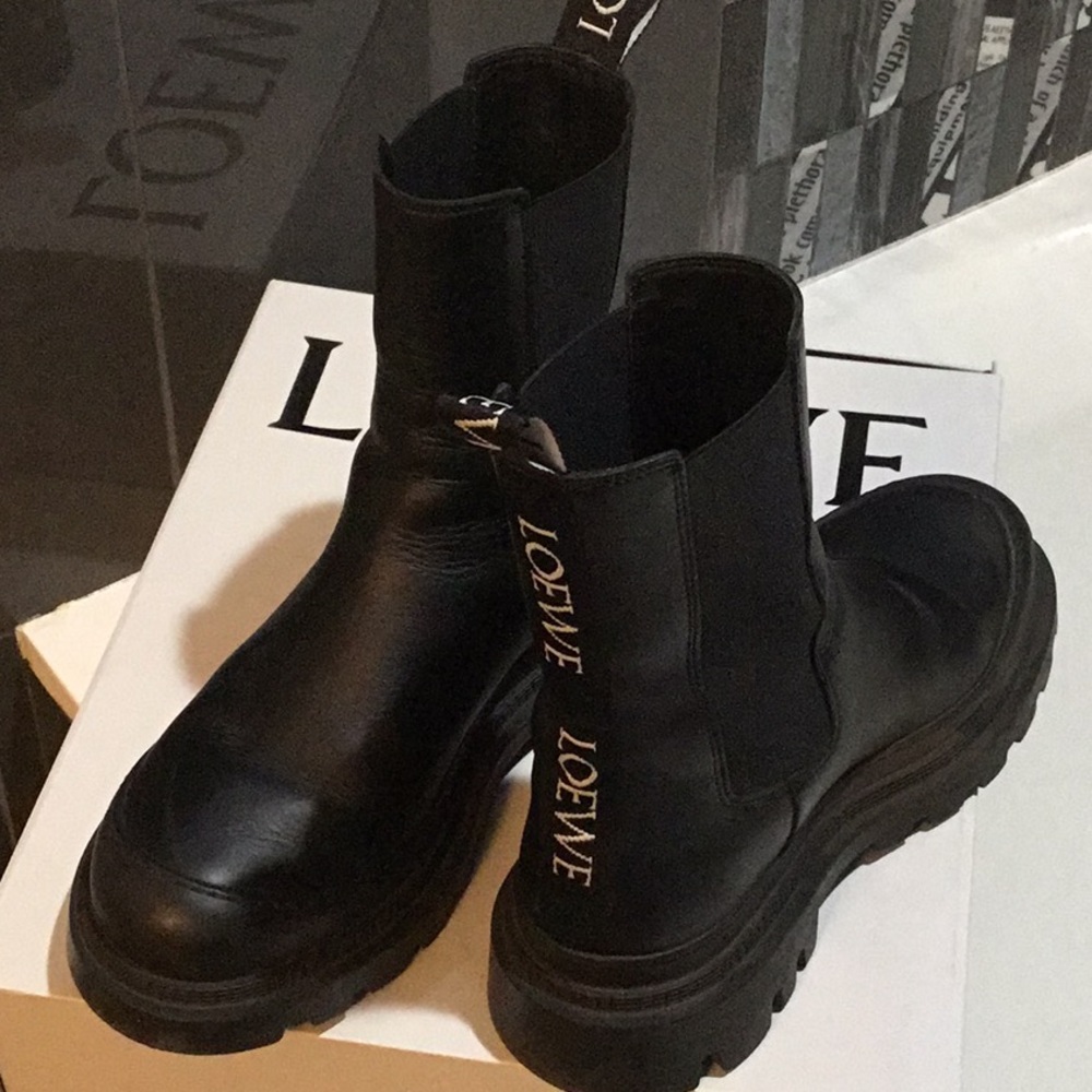 Loewe Chelsea style boot